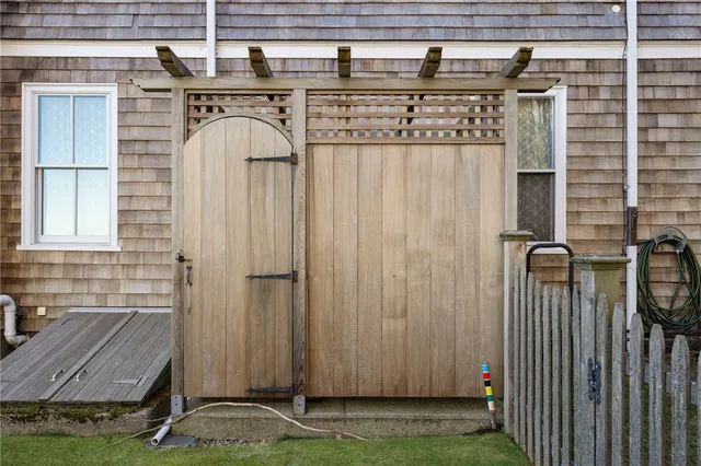 $7,795,000 | 41 Walcott Avenue, Jamestown, RI 02835