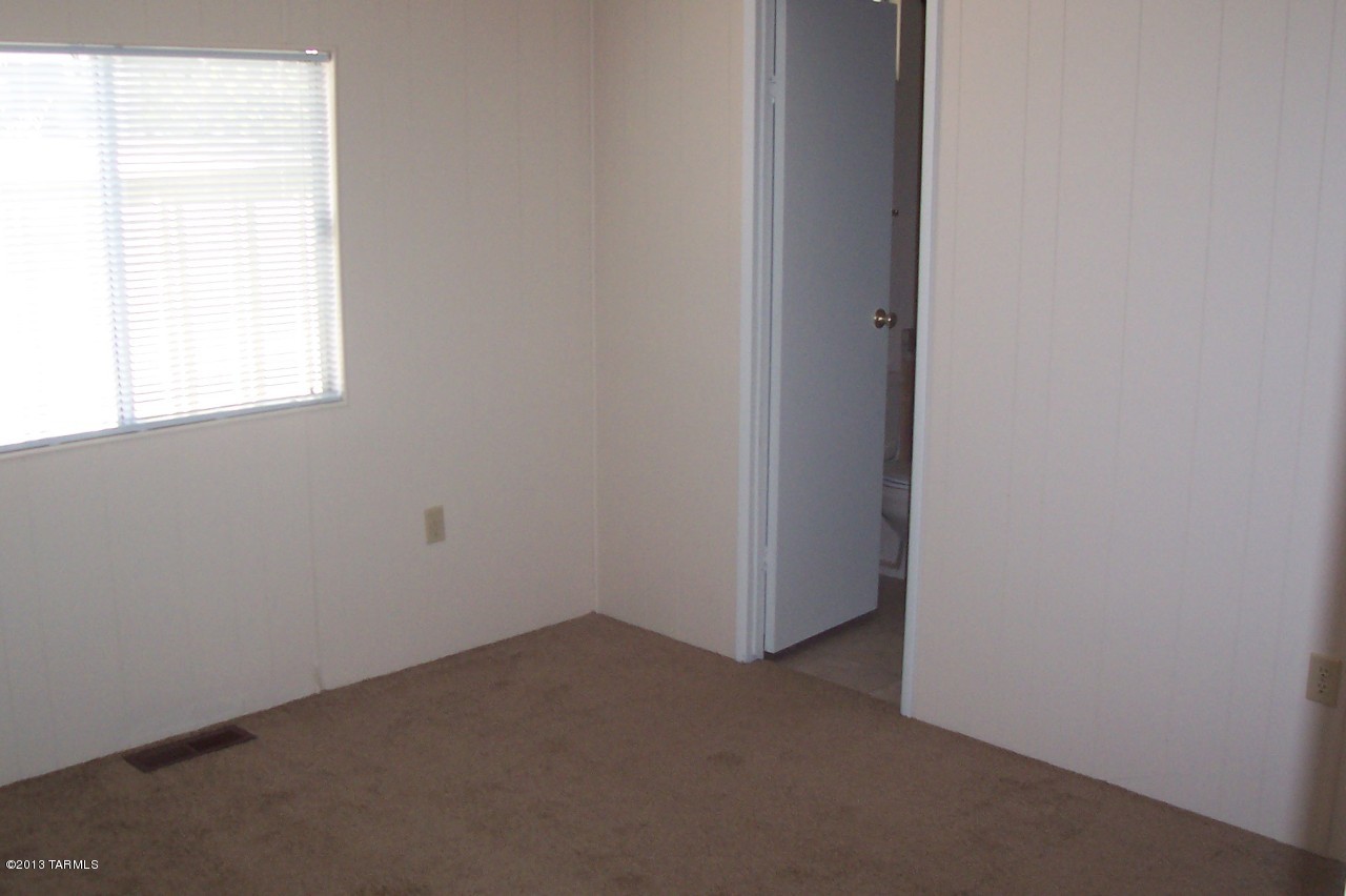 21 West Rosa Drive Green Valley, AZ 85614 - Photo 7 of 13