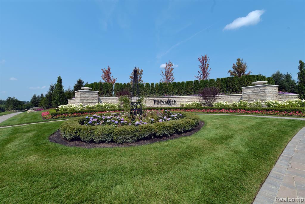 2520 Creekside Court Rochester, MI 48306 - Photo 9 of 28