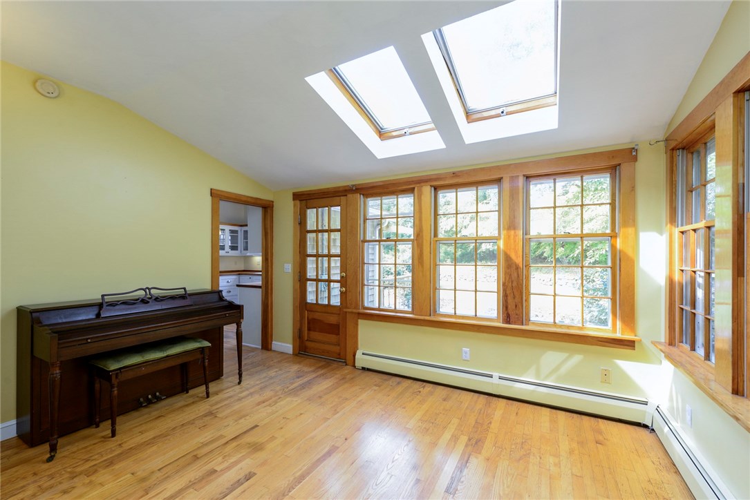 646 Stone Church Road Tiverton, RI 02878 - Photo 21 of 40
