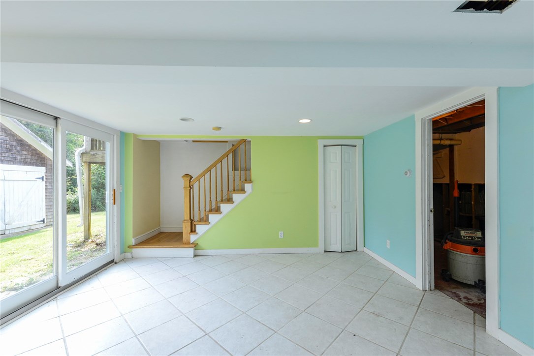 646 Stone Church Road Tiverton, RI 02878 - Photo 35 of 40