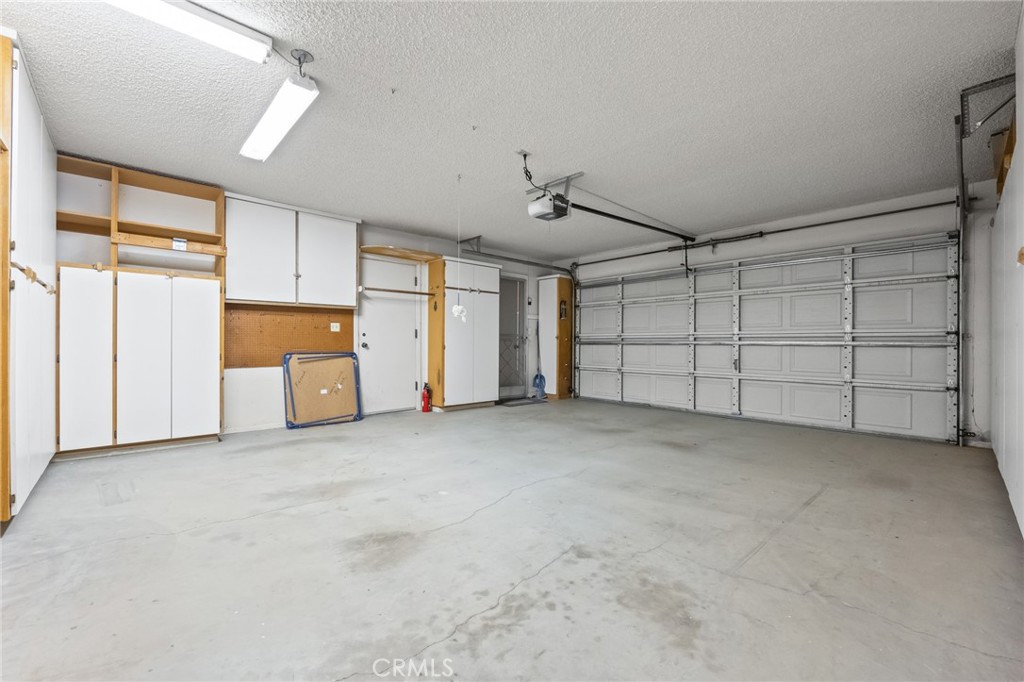 57622 Sierra Way Yucca Valley, CA 92284 - Photo 28 of 55 a view of a garage