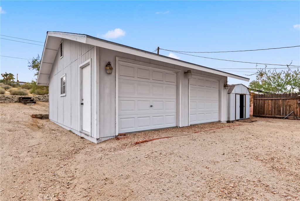 57622 Sierra Way Yucca Valley, CA 92284 - Photo 34 of 55