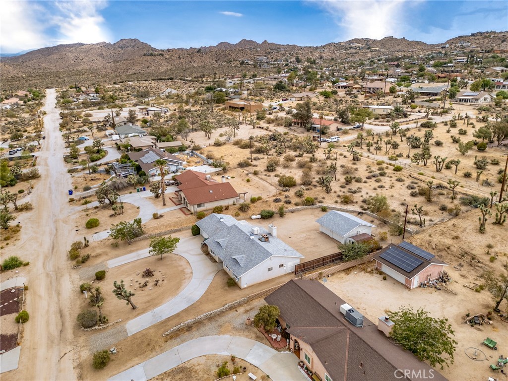 57622 Sierra Way Yucca Valley, CA 92284 - Photo 49 of 55 an aerial view of residential house with an outdoor space