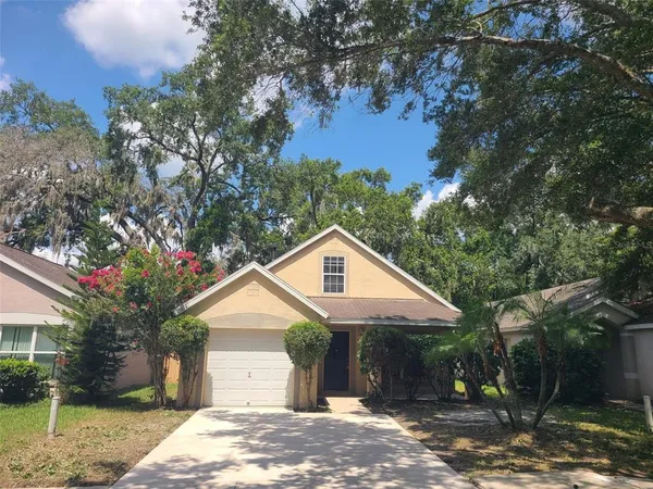 $2,195 | 15114 Deer Meadow Drive, Lutz, FL 33559