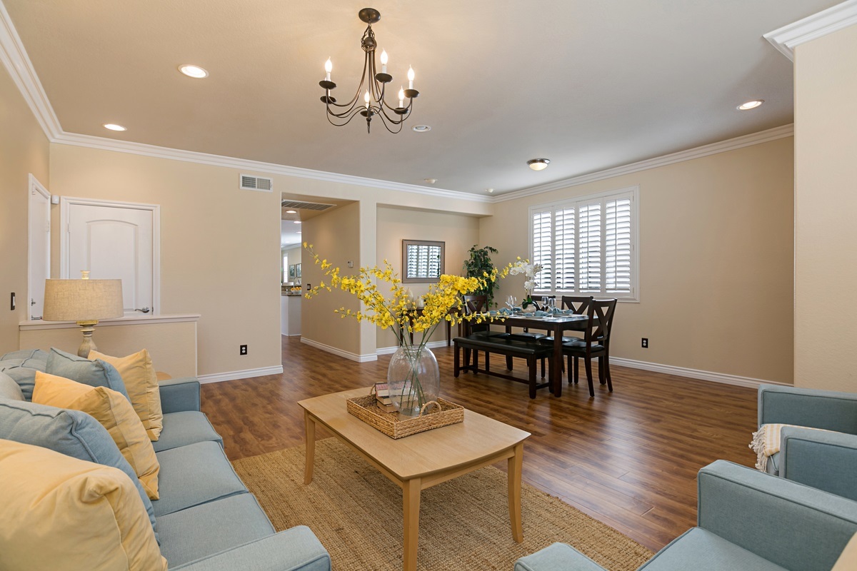 1080 Greenway Road Oceanside, CA 92057 - Photo 3 of 25