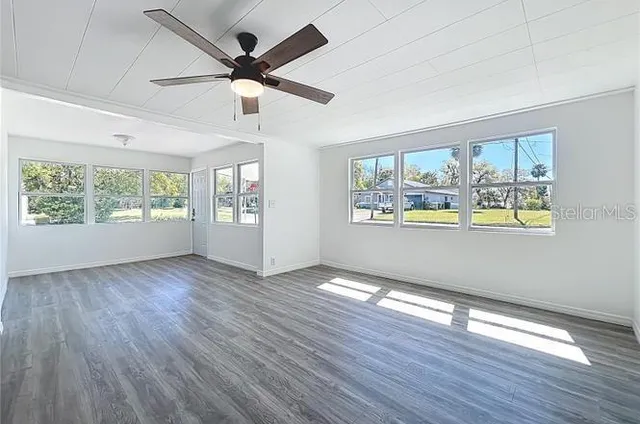 $1,995 | 218 West Magnolia Street, Clermont, FL 34711