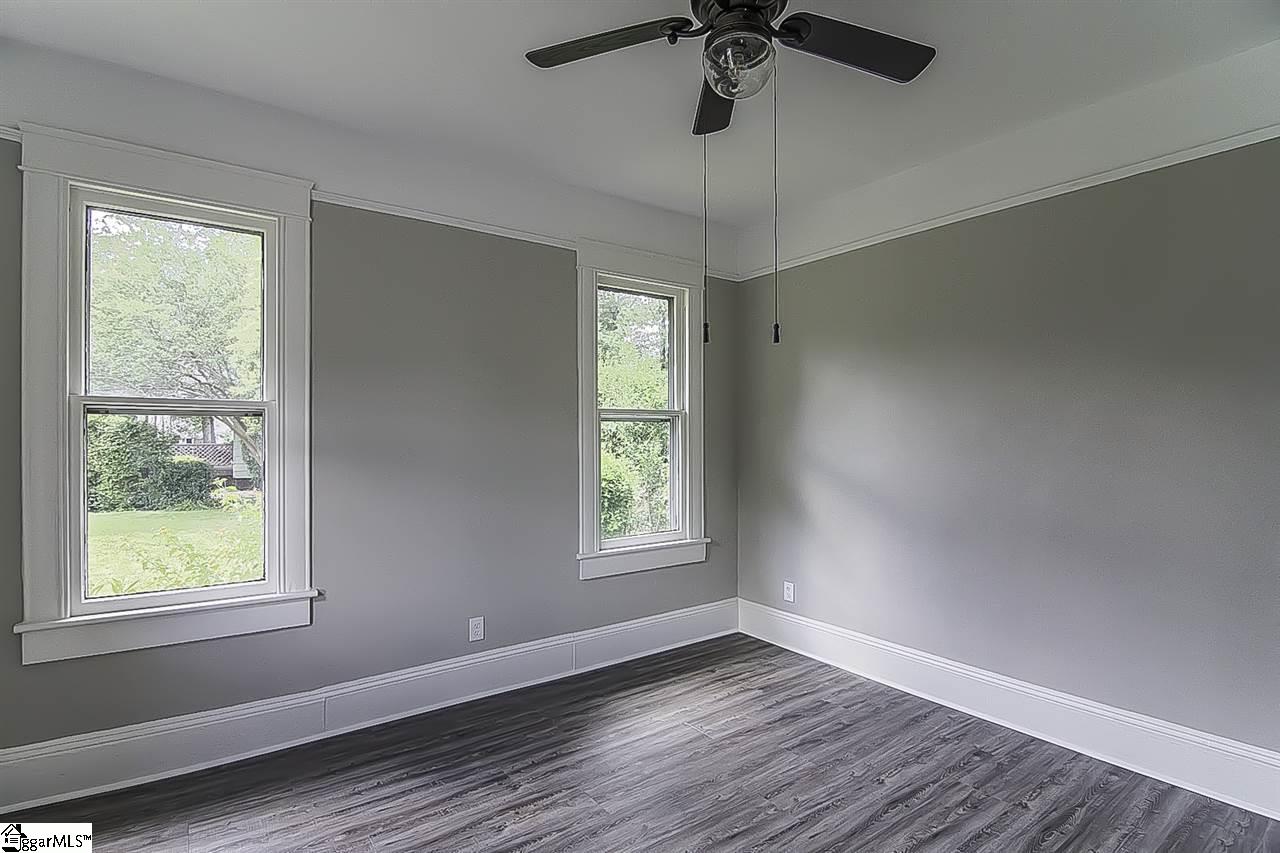 109 Perry Road Greenville, SC 29609 - Photo 13 of 31 Gallery Image 13