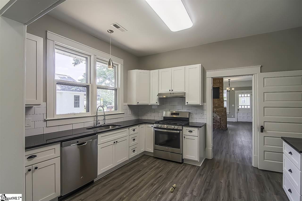 109 Perry Road Greenville, SC 29609 - Photo 15 of 31 Gallery Image 15