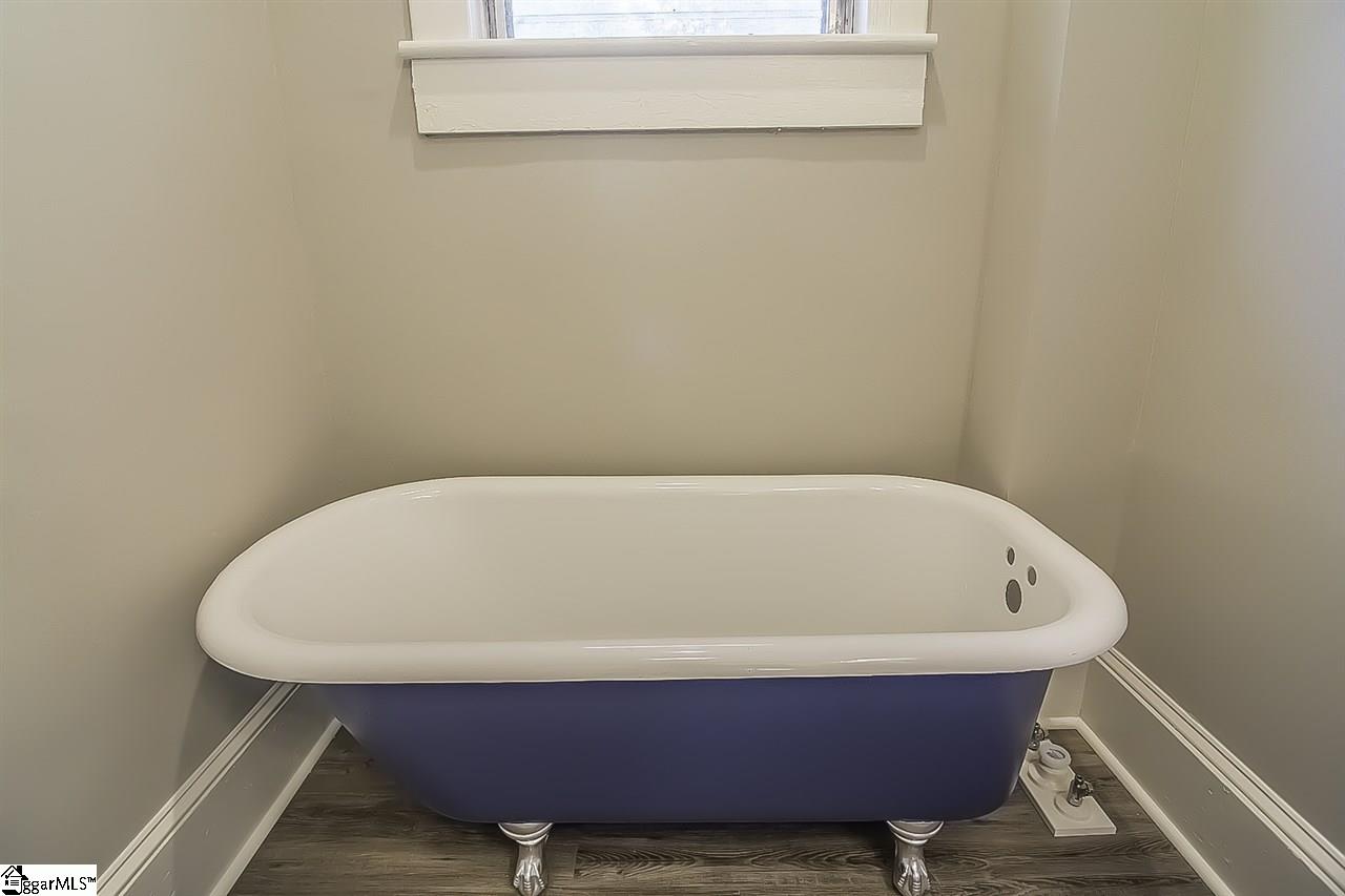 109 Perry Road Greenville, SC 29609 - Photo 25 of 31 Gallery Image 25