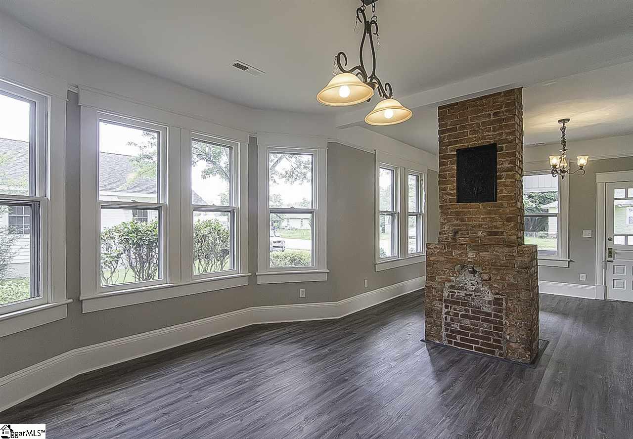 109 Perry Road Greenville, SC 29609 - Photo 10 of 31 Gallery Image 10
