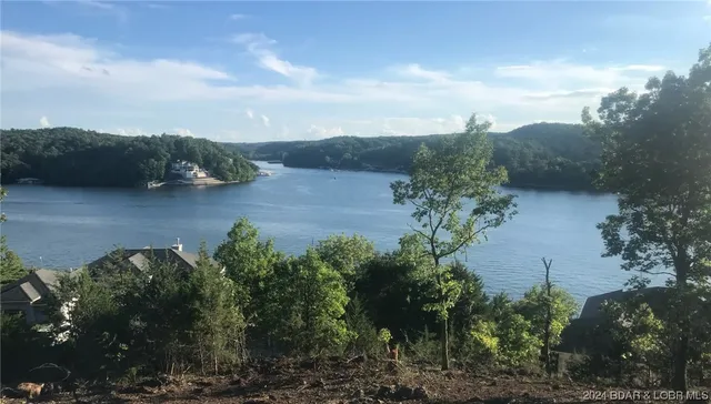 $150,000 | 79-80 Nine Iron Drive, Linn Creek, MO 65052