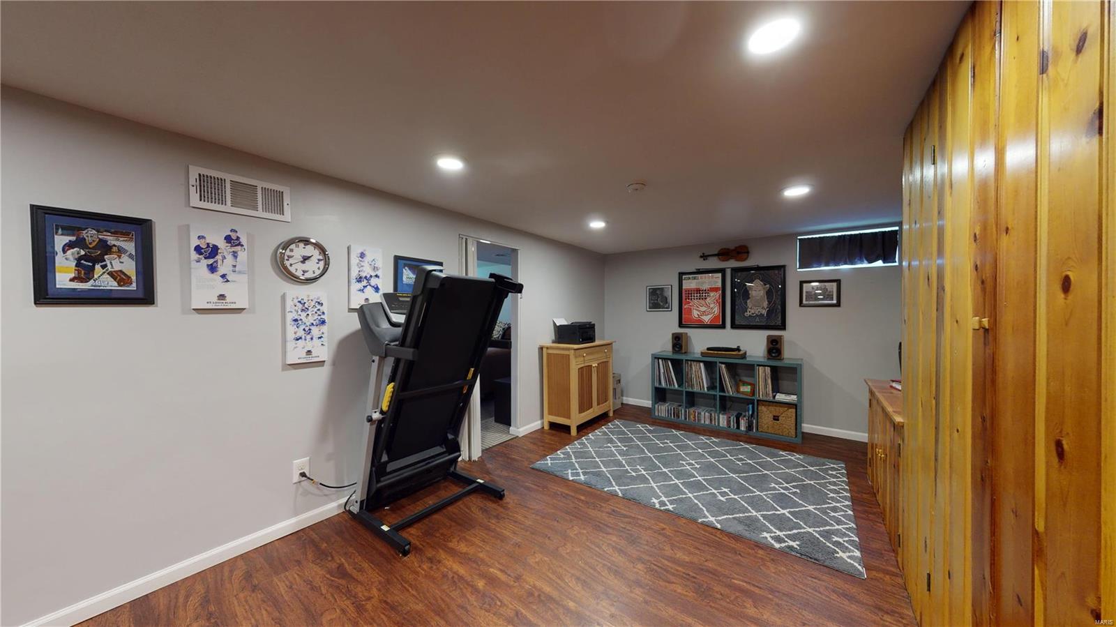 4711 Heege Road St. Louis, MO 63123 - Photo 17 of 23 Gallery Image 17