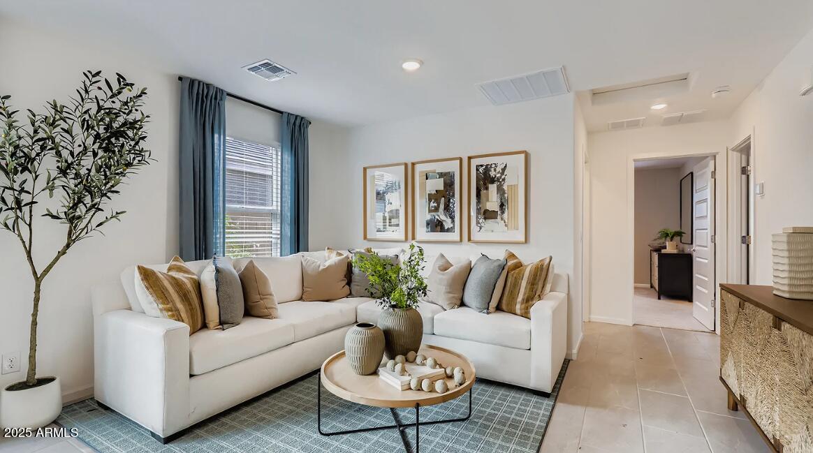 9630 West Piccadilly Road Phoenix, AZ 85037 - Photo 6 of 18 Great Room
