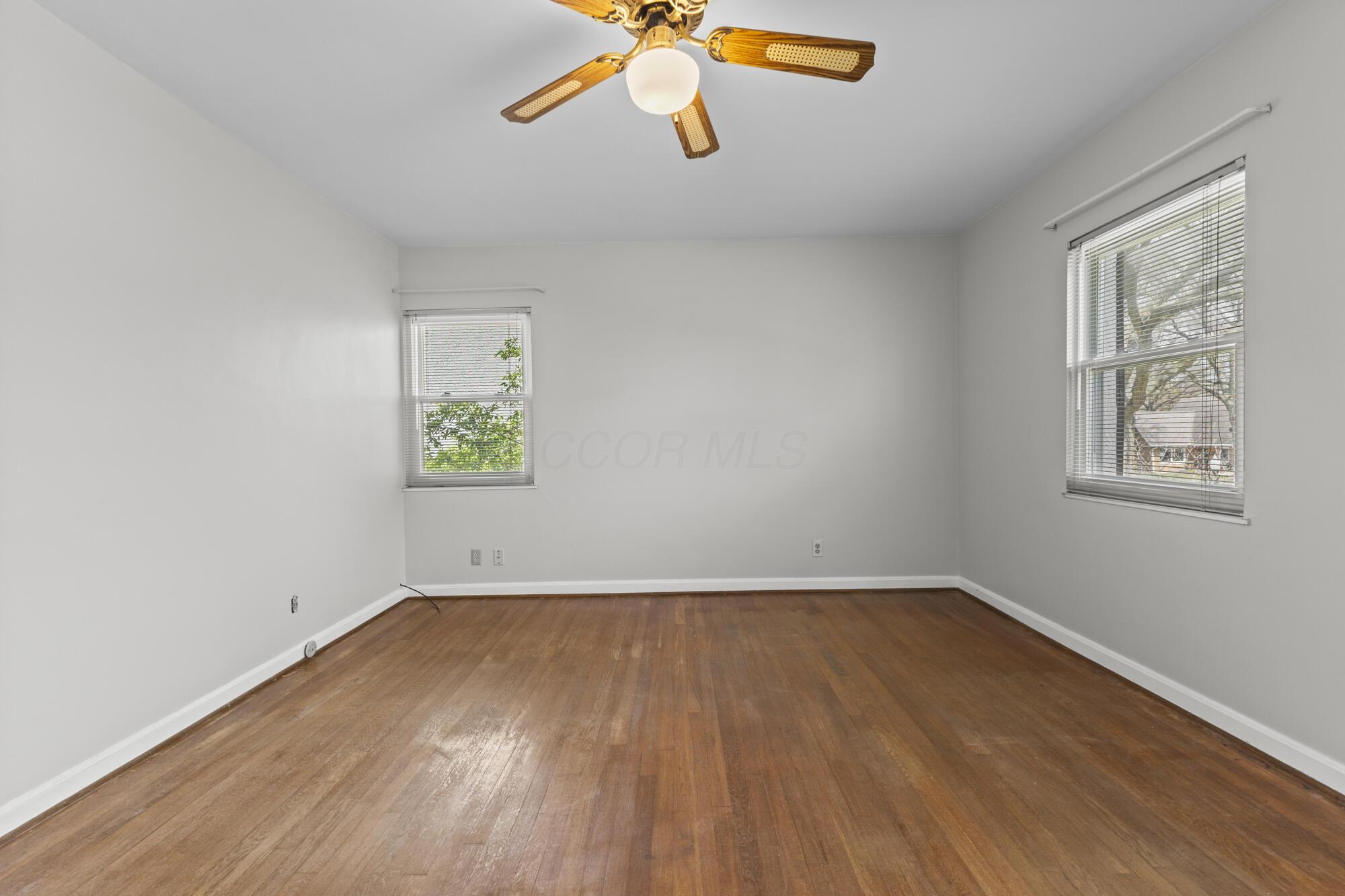 109 South Broadleigh Road Columbus, OH 43209 - Photo 24 of 39 25_cs9a5618
