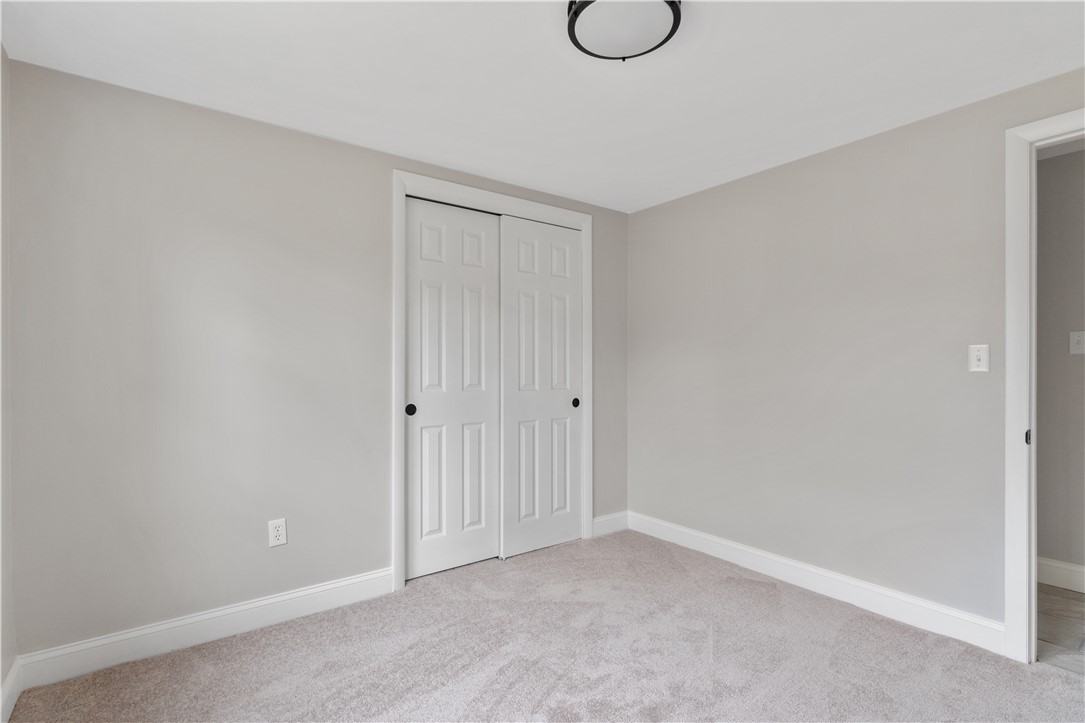 109 Diamond Hill Road Warwick, RI 02886 - Photo 13 of 33