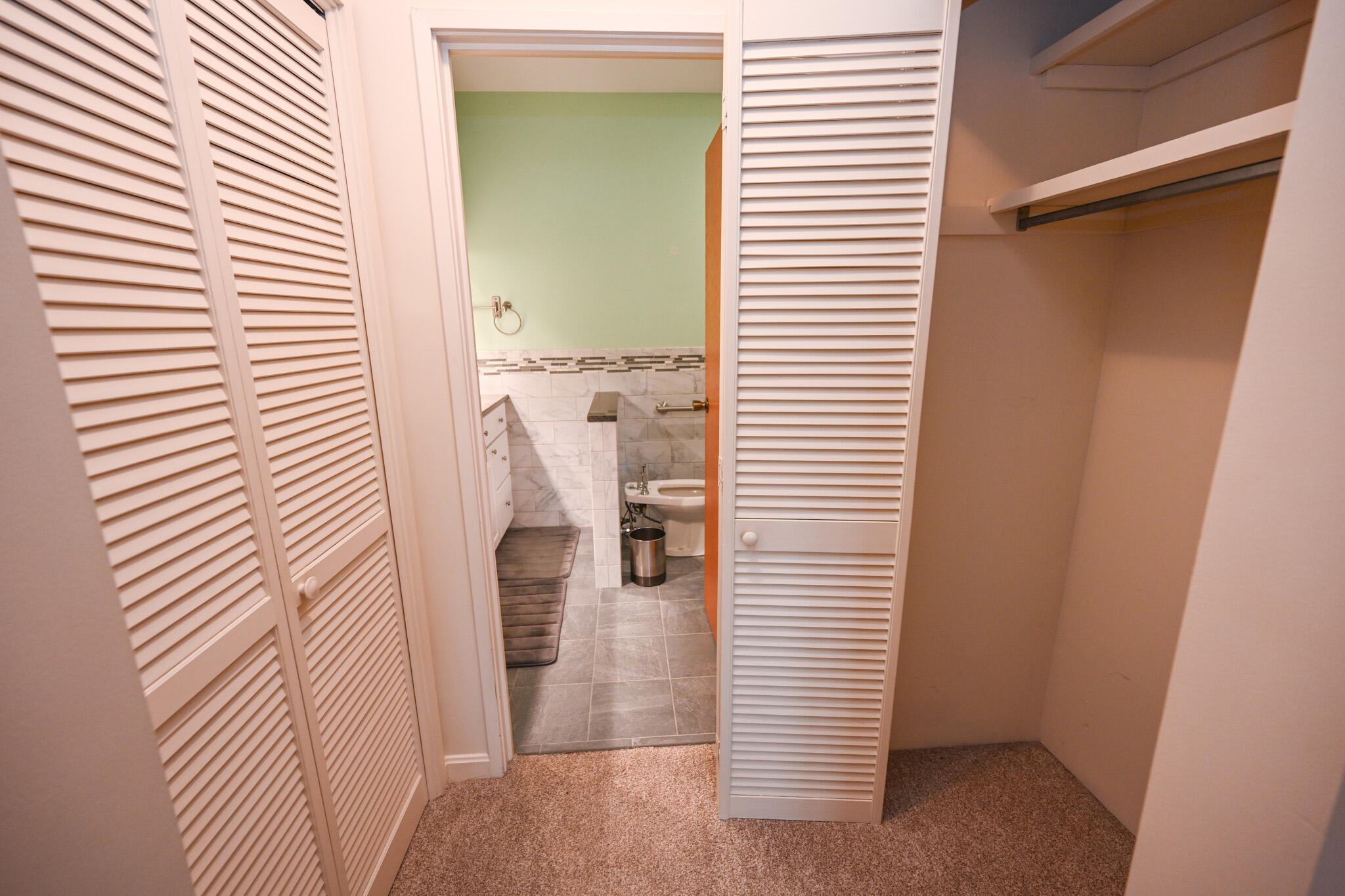 112 Franklin Street, Unit C6 Bangor, ME 04401 - Photo 15 of 21 Primary BR 2 closets