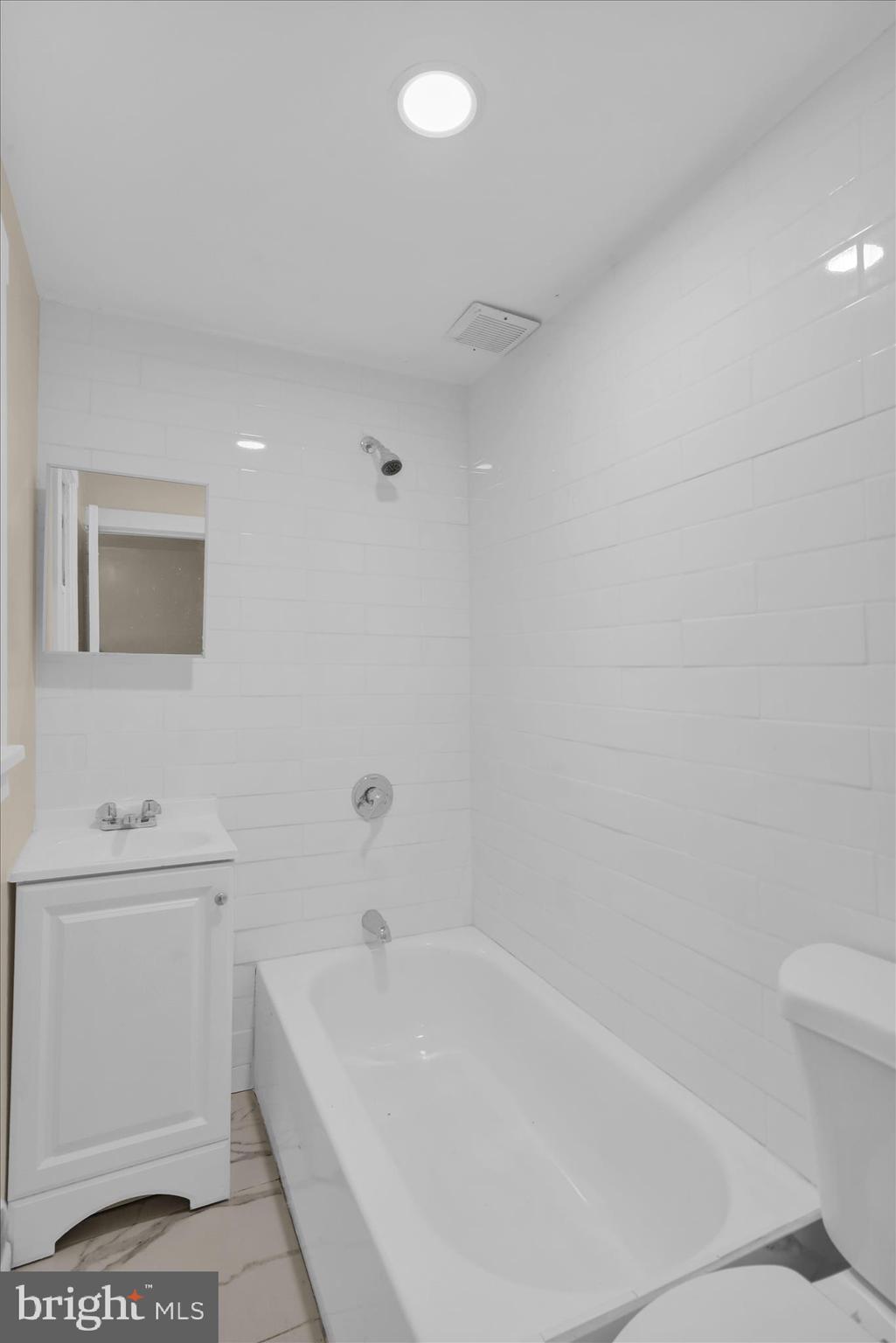 121 West Elm Street Reading, PA 19601 - Photo 15 of 27 360_6901