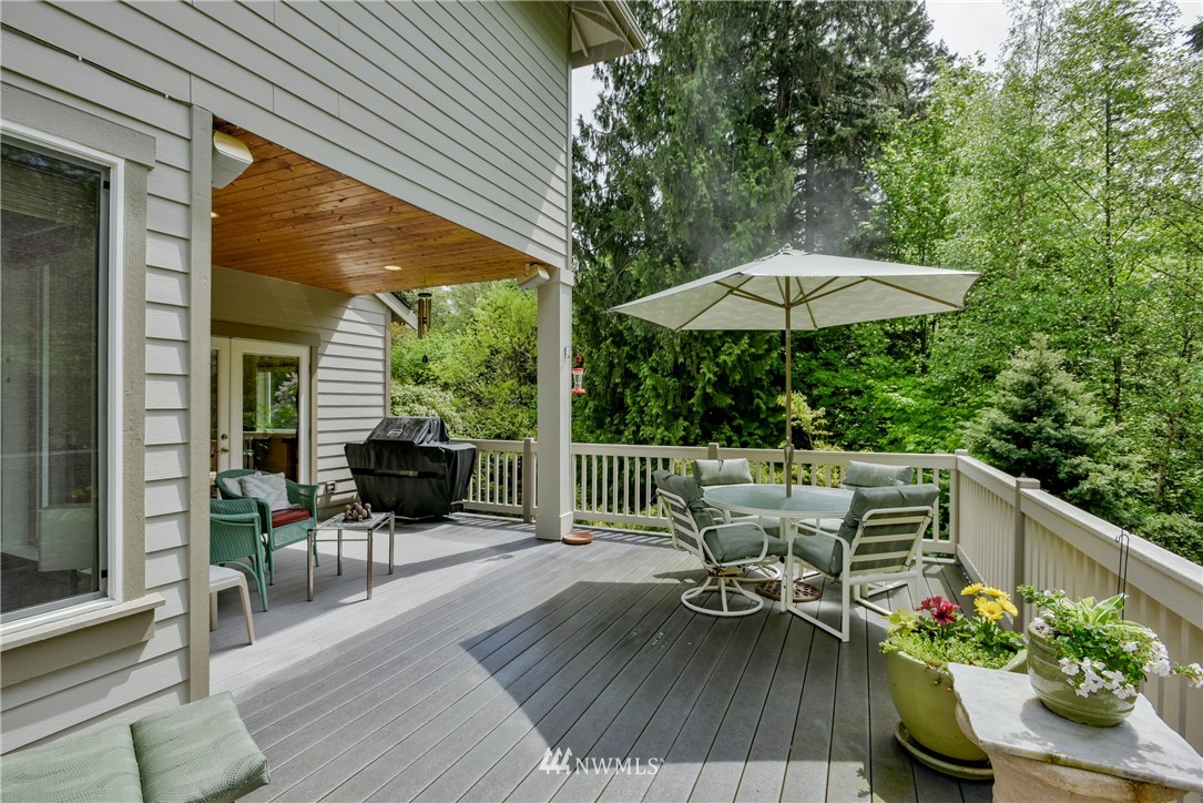 22006 Vine Road Brier, WA 98036 - Photo 14 of 25 Gallery Image 14
