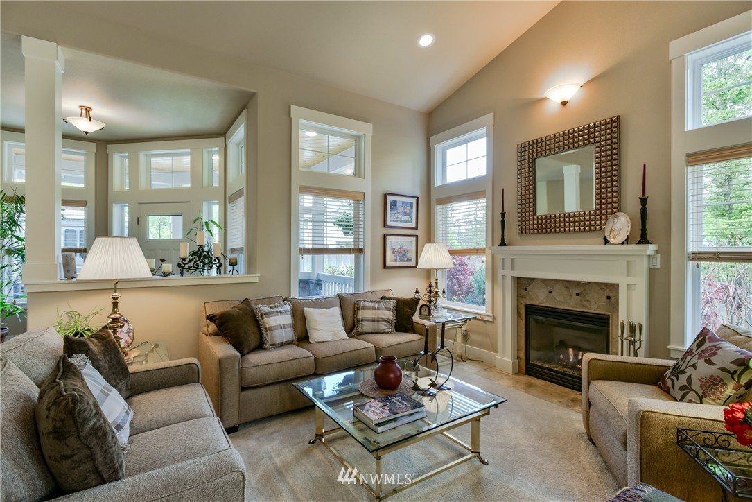 22006 Vine Road Brier, WA 98036 - Photo 8 of 25 Gallery Image 8