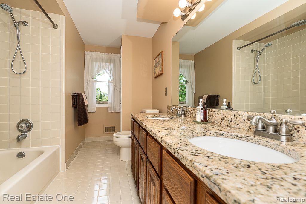 1771 Quincy Drive Rochester Hills, MI 48306 - Photo 25 of 30