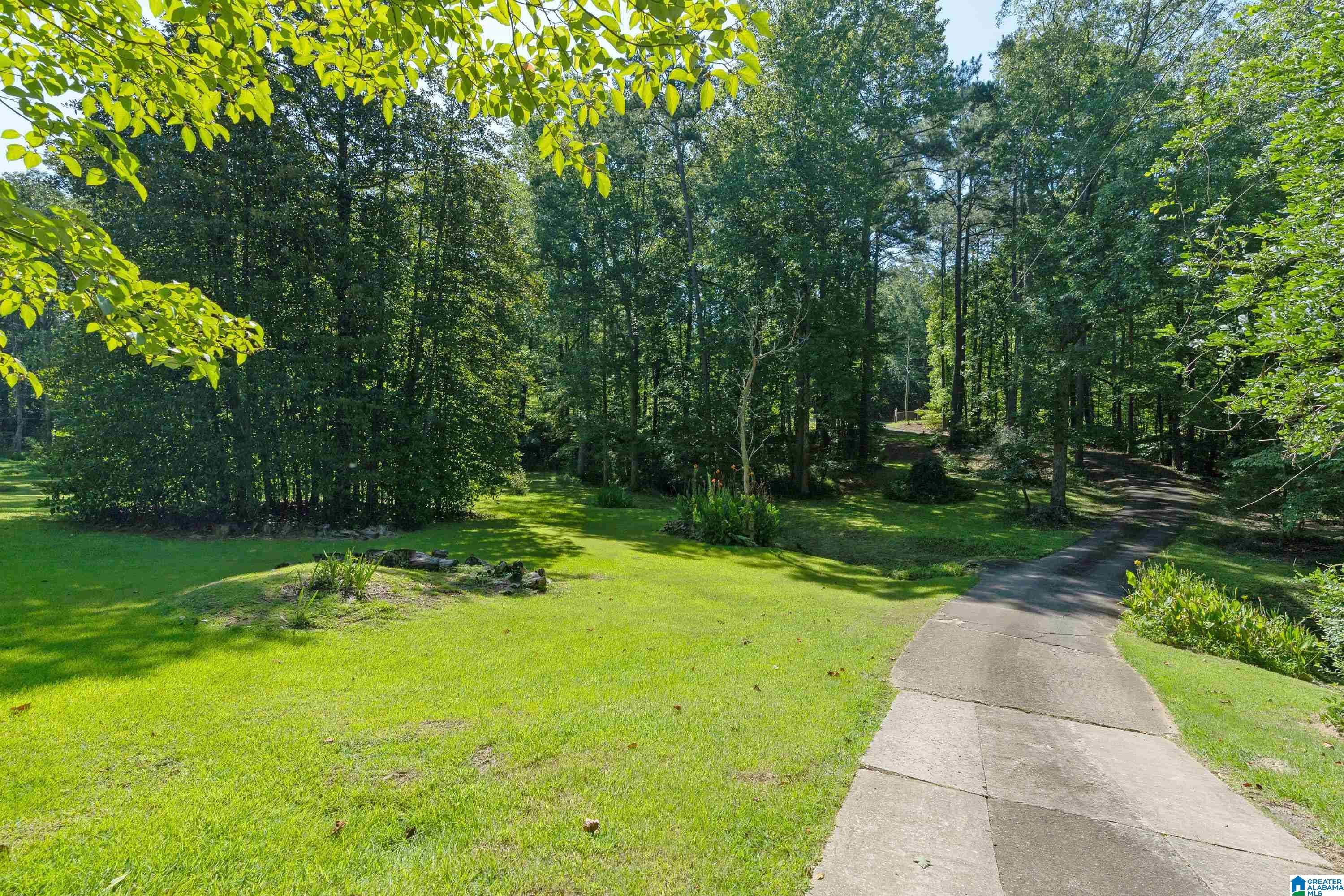 3392 Queenstown Road Trussville, AL 35173 - Photo 9 of 69