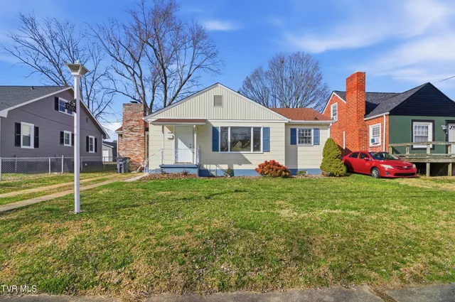 $229,000 | 1760 Jefferson Avenue, Kingsport, TN 37664