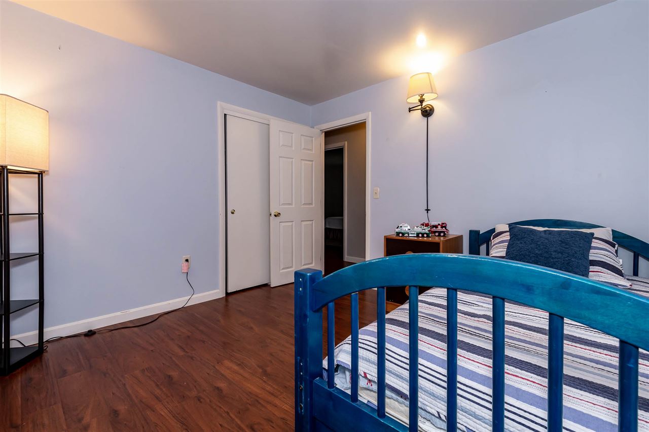 109 Peele Road Nashua, NH 03062 - Photo 15 of 33