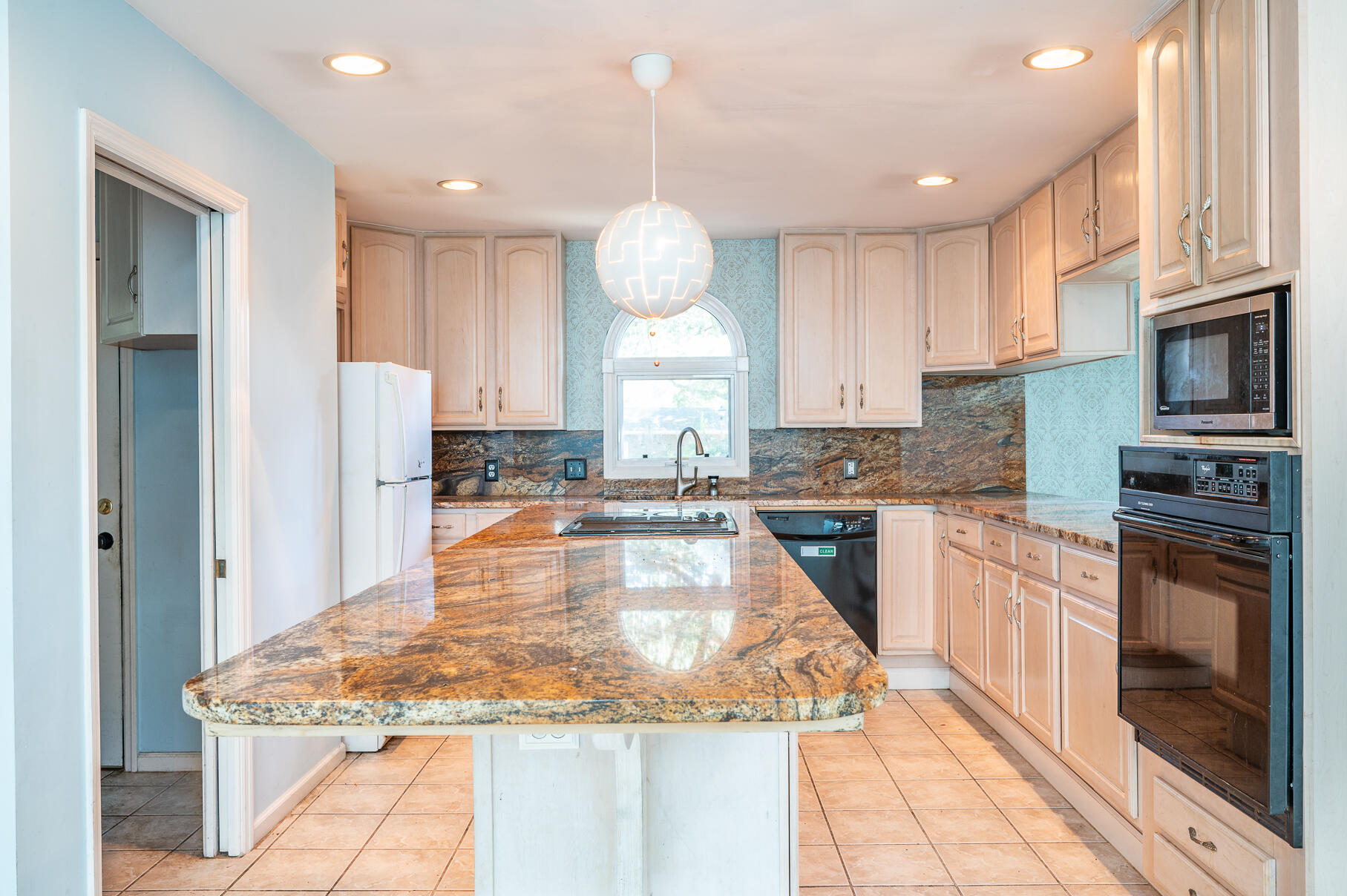 463 Japonica Road Mount Pleasant, SC 29464 - Photo 12 of 42 463Japonica-35