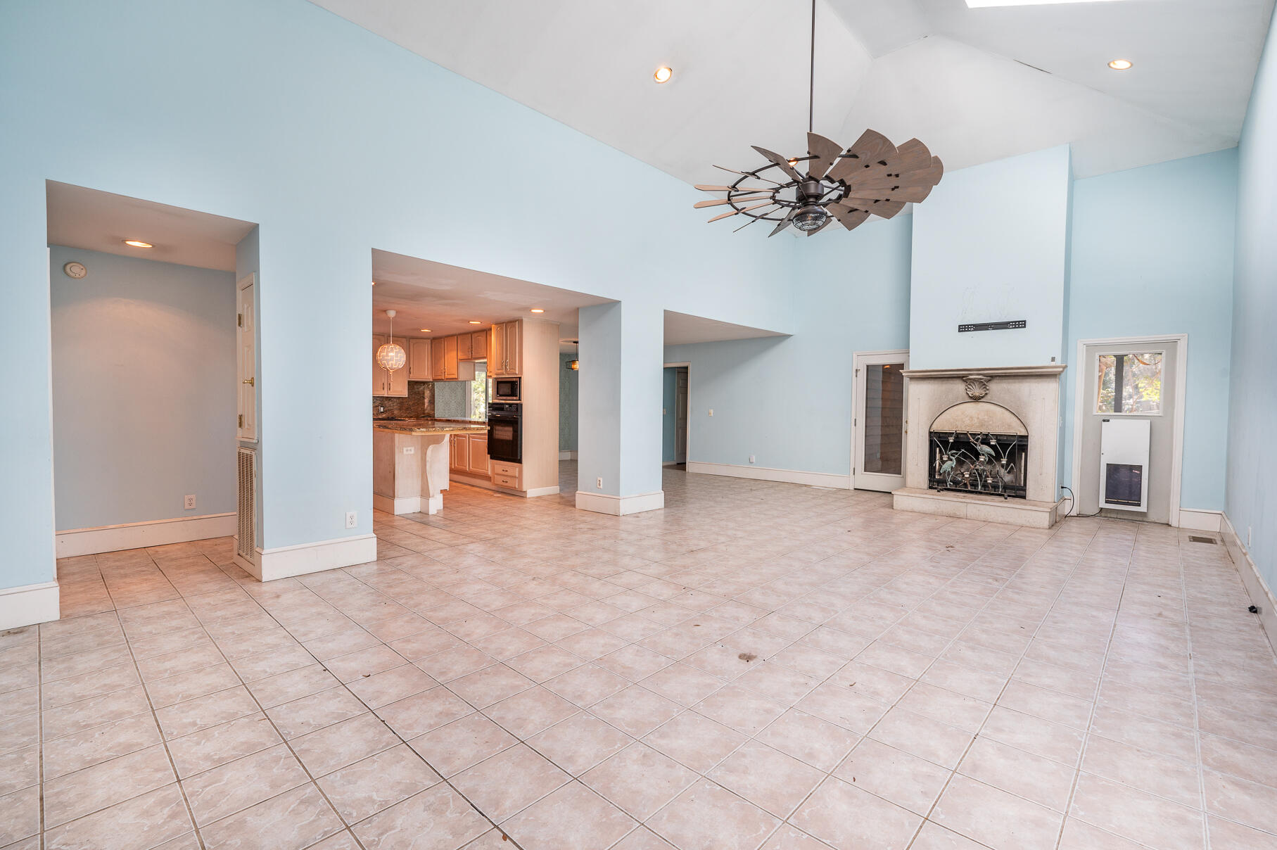 463 Japonica Road Mount Pleasant, SC 29464 - Photo 9 of 42 463Japonica-32