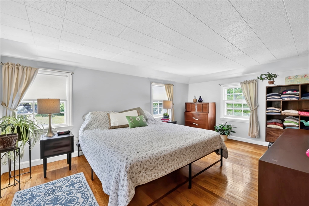 121 Benz Street Springfield, MA 01118 - Photo 26 of 40