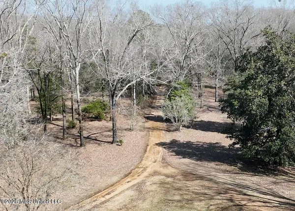 $2,300,000 | 8747 River Road, Natchez, MS 39120
