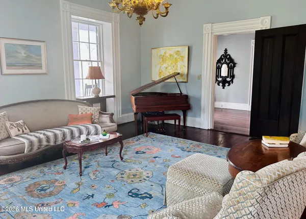 $2,300,000 | 8747 River Road, Natchez, MS 39120