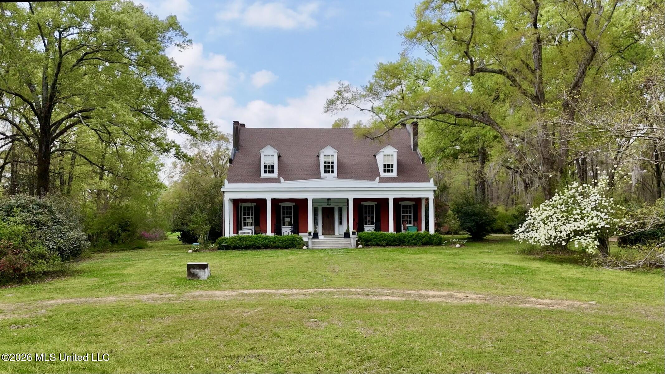 9227 River Road Natchez, MS 39120 - Photo 3 of 97 69D30AF2-BE18-4DF7-84DB-3C43D02928CFScre