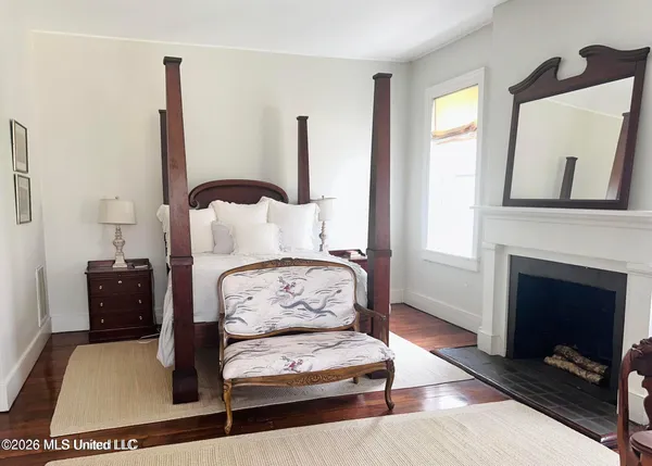 $2,300,000 | 8747 River Road, Natchez, MS 39120