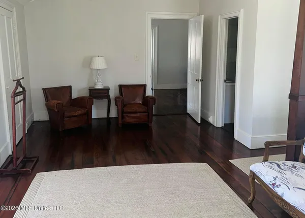 $2,300,000 | 8747 River Road, Natchez, MS 39120