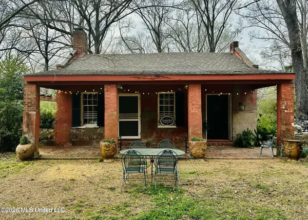 $2,300,000 | 8747 River Road, Natchez, MS 39120