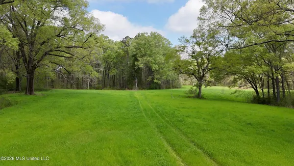 $2,300,000 | 8747 River Road, Natchez, MS 39120