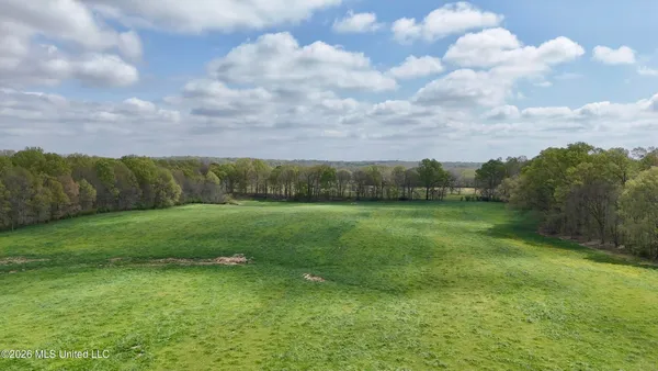 $2,300,000 | 8747 River Road, Natchez, MS 39120