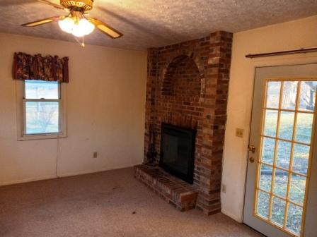 1005 Island Road Blountville, TN 37617 - Photo 14 of 17 7