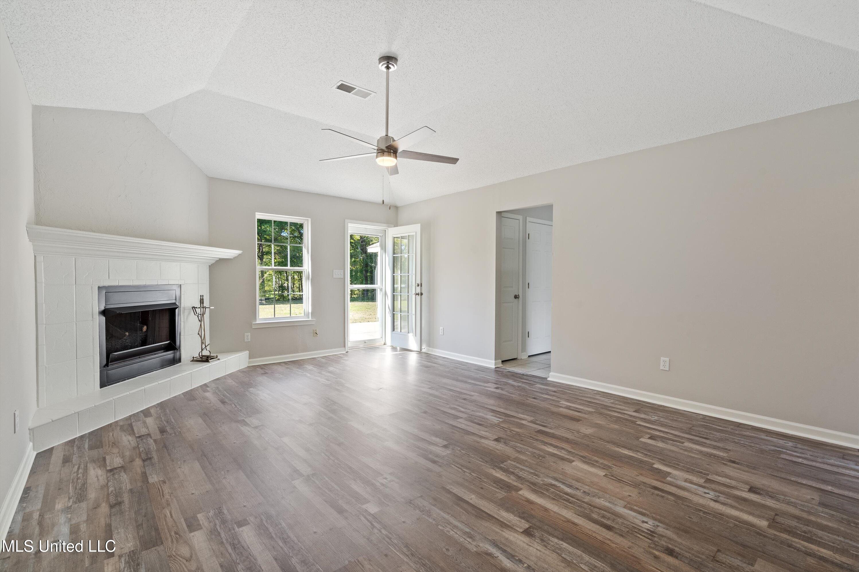 140 Embry Road Byhalia, MS 38611 - Photo 6 of 31 05-DSC9480