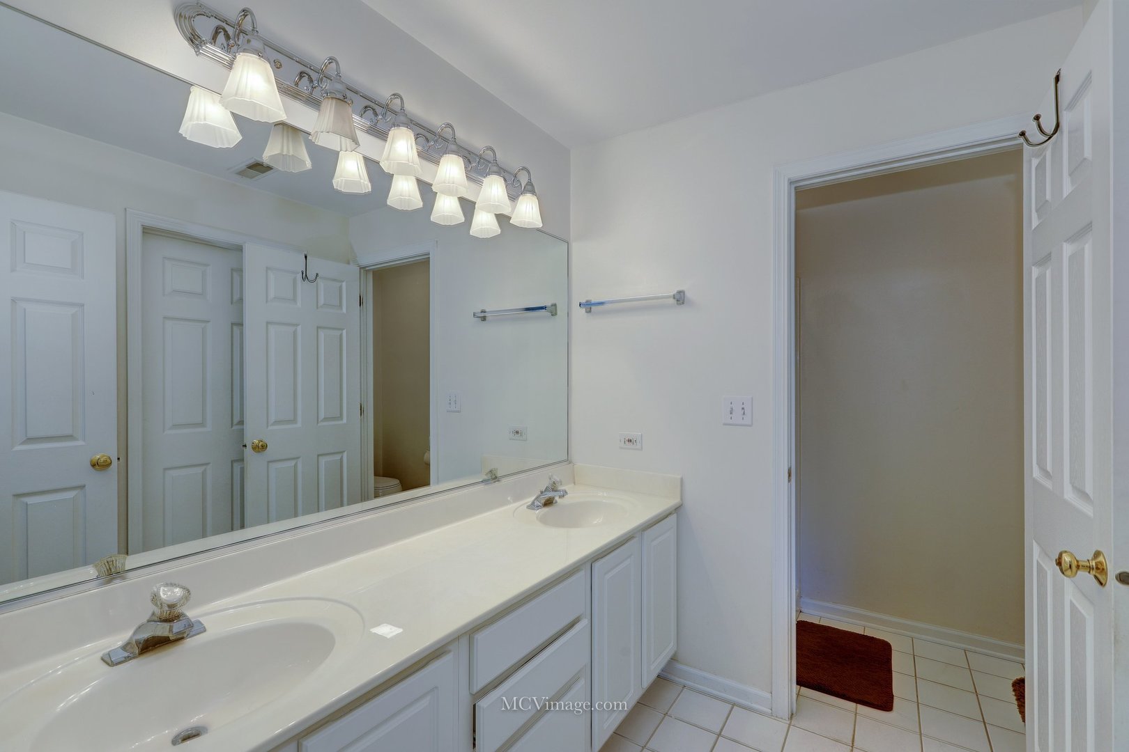 359 Ridge Road North Aurora, IL 60542 - Photo 22 of 35