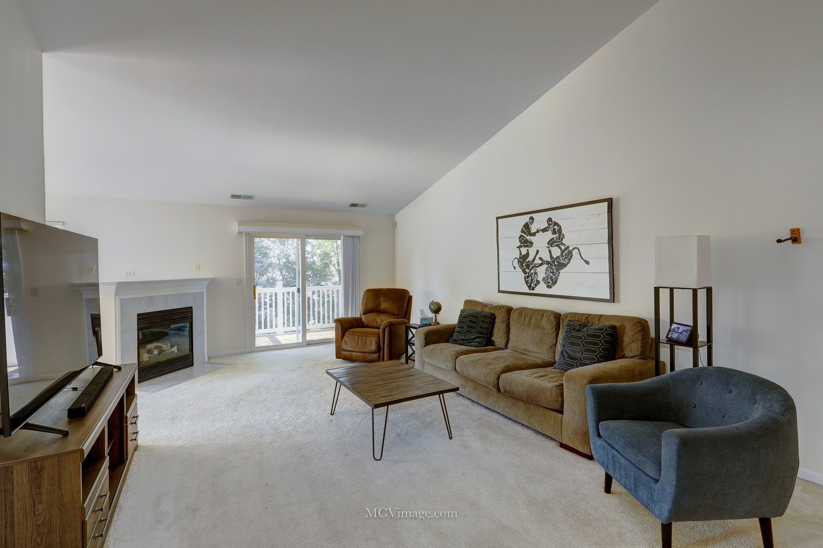 359 Ridge Road North Aurora, IL 60542 - Photo 4 of 35