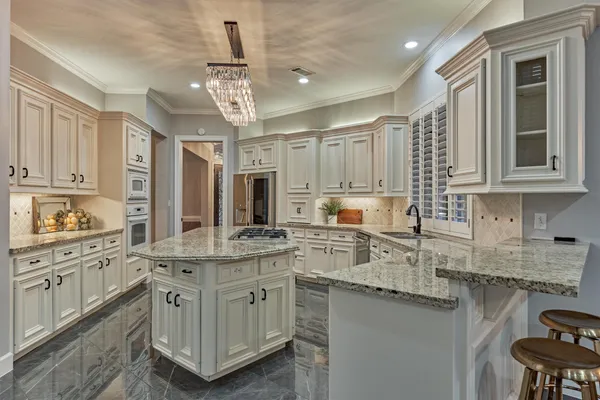 $1,200,000 | 6515 Sussex Court, Spring, TX 77389