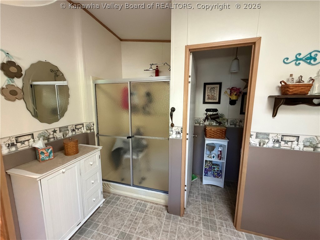 2495 Ripley Road Point Pleasant, WV 25550 - Photo 22 of 34 Primary Bath