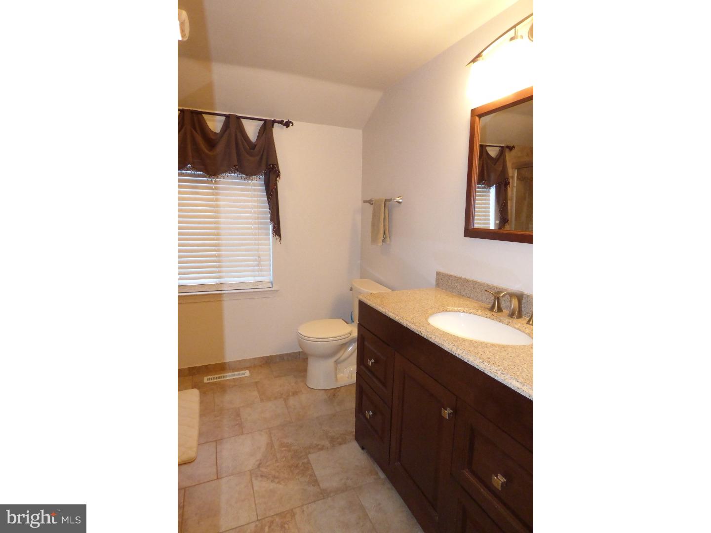 708 Cotswold Road Somerdale, NJ 08083 - Photo 14 of 25 Master Bathroom
