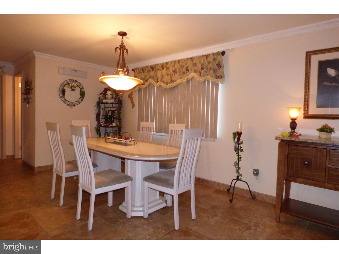 708 Cotswold Road Somerdale, NJ 08083 - Photo 9 of 25 Breakfast Room