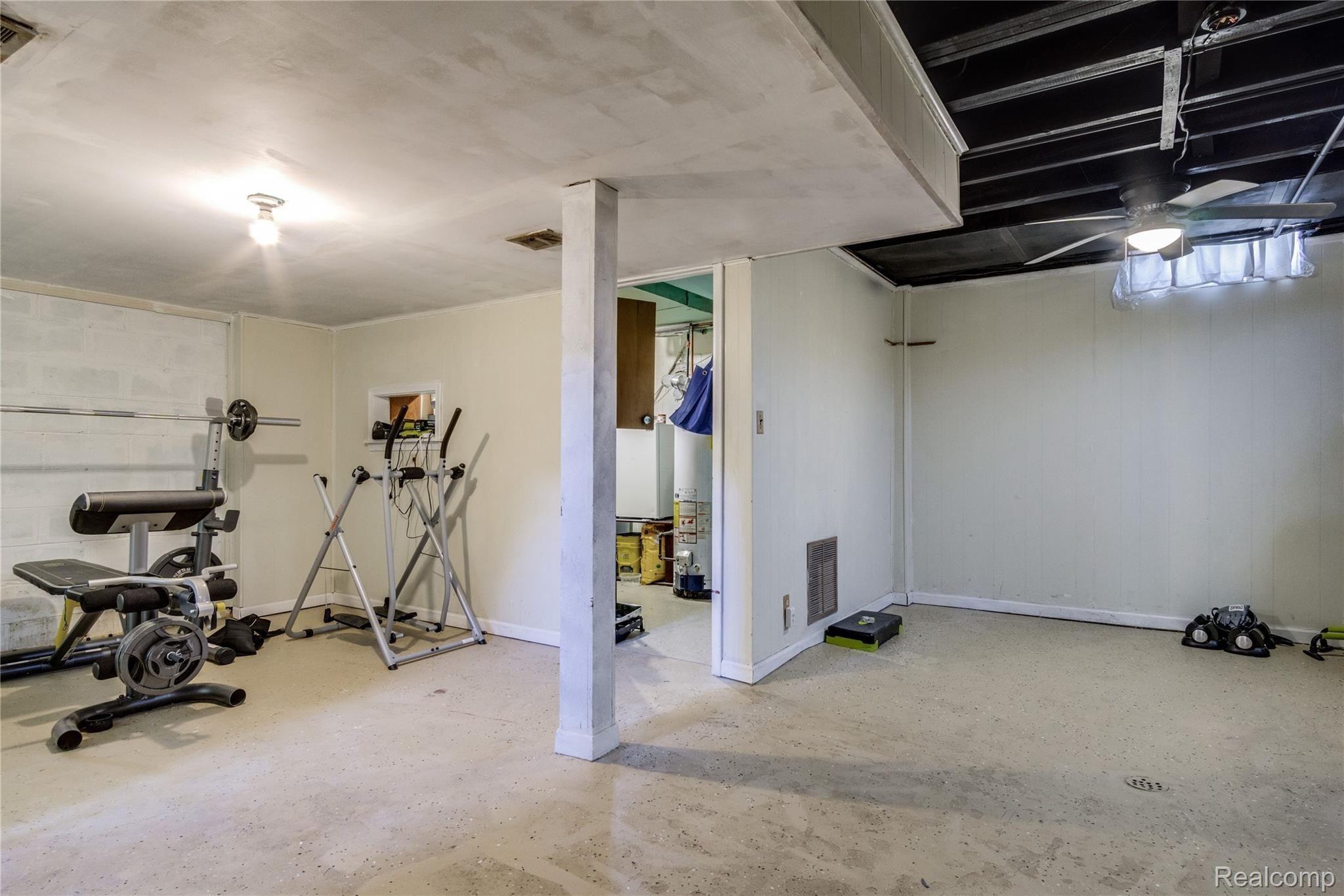 17827 Quarry Road Riverview, MI 48193 - Photo 23 of 31 Basement 2.jpg