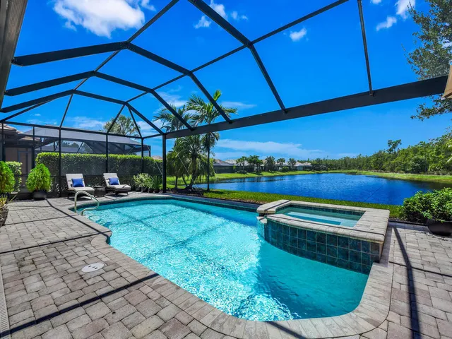 $1,595,000 | 7412 Winding Cypress Drive, Naples, FL 34114