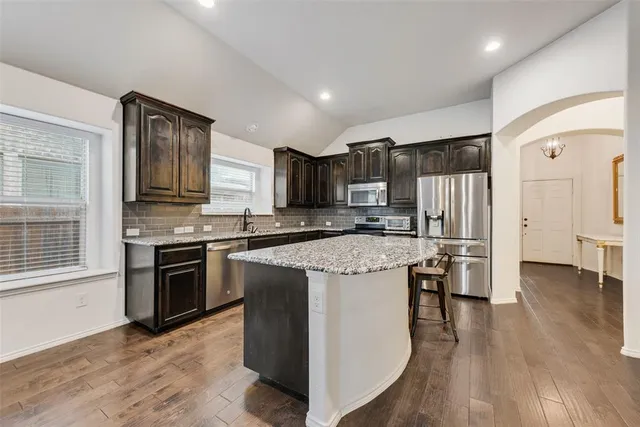 $369,999 | 11916 Long Stone Drive, Burleson, TX 76028